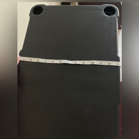 4-Tier Light Duty Storage Shelf Shelves Plastic Shelving Unit 47”H x 21”W x 13”D - Picture 4 of 12